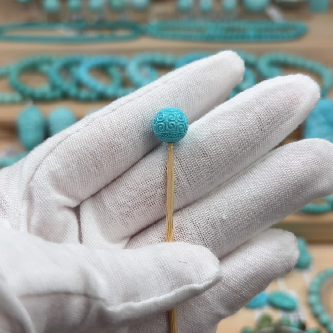 绿松石未镶嵌珠宝奇石