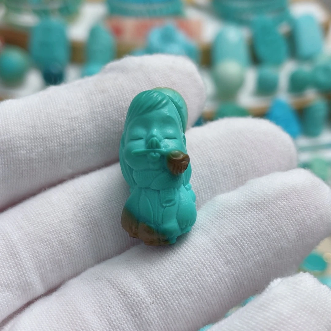 绿松石未镶嵌珠宝奇石