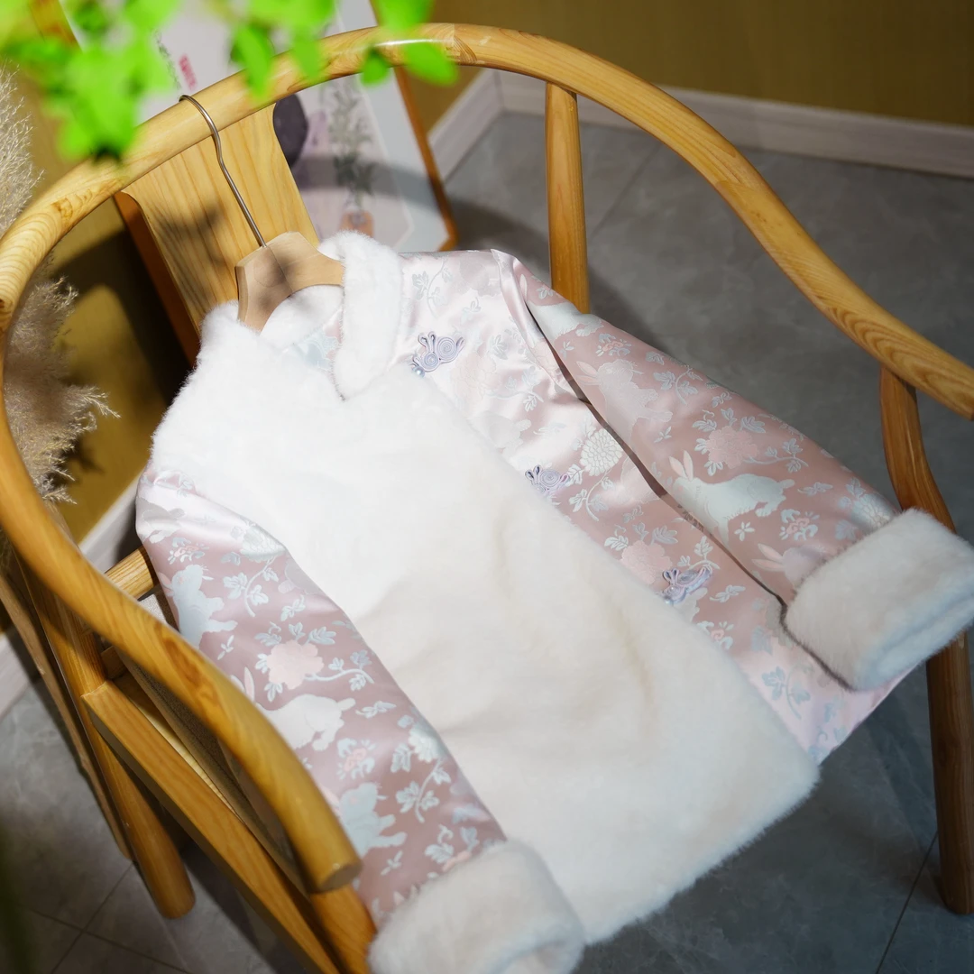 勾丝【玉兔】现货 新中式秋冬保暖时尚百搭国风鹅绒服外套 24W0286