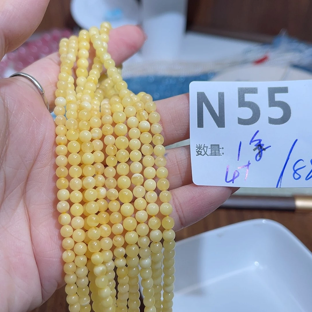 未镶嵌蜜蜡珠宝奇石N55。