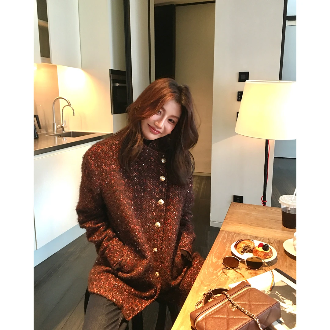 【ALONESAVOR】龍喜儿 复古羊毛混纺90白鹅绒珠片羽绒服J079