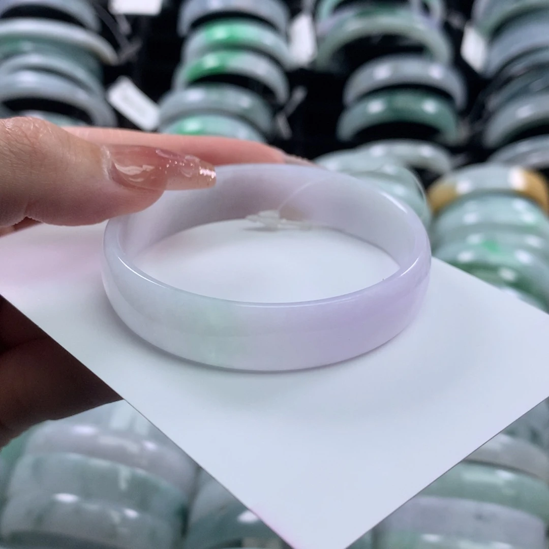 翡翠手镯未镶嵌公主