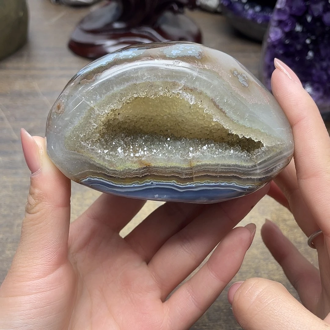 紫晶未镶嵌大型摆件（非配饰）