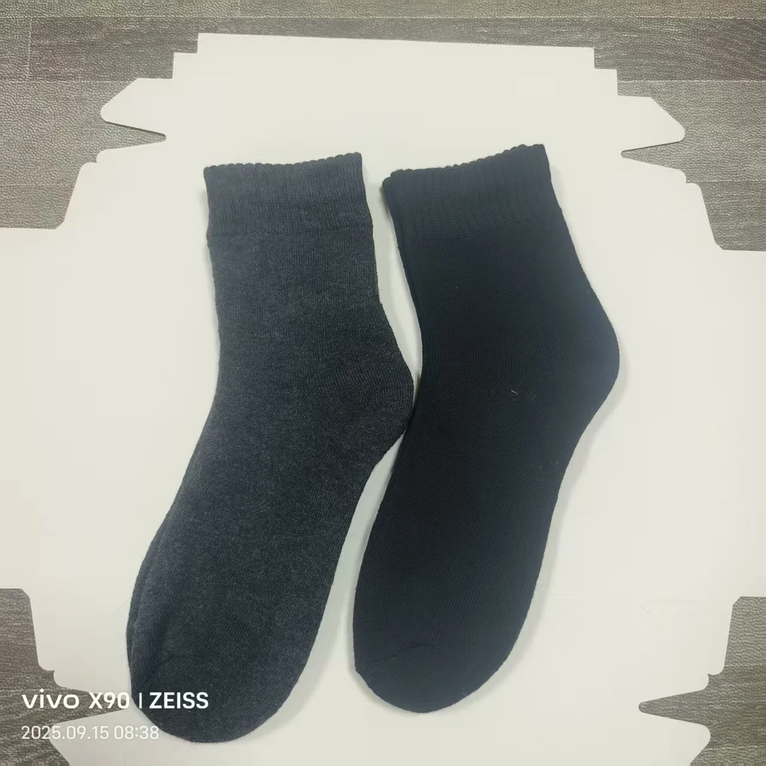 男女同款保暖中筒袜防臭运动风男士毛巾袜冬季纯色常规款极简风