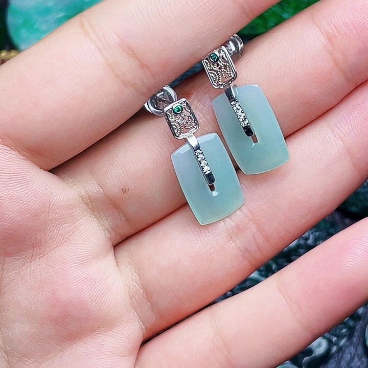 翡翠银S925镶嵌颈饰多样性