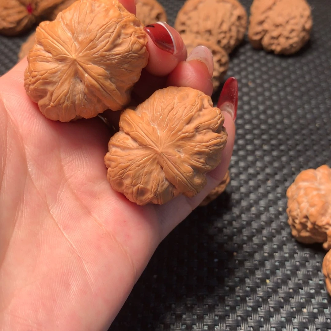 【闪购商品】文玩核桃吊坠元宝