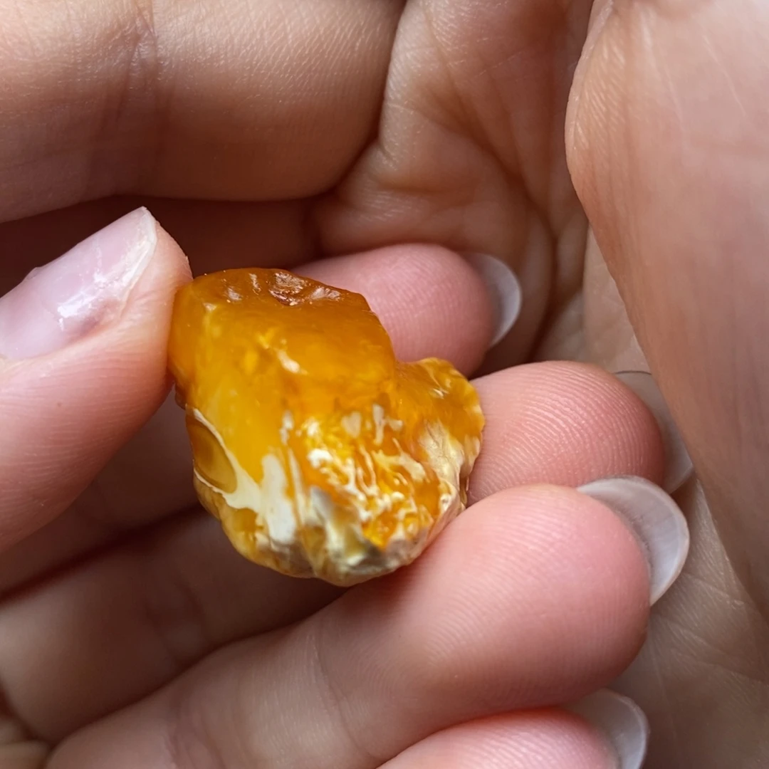 定制琥珀未镶嵌蜜蜡