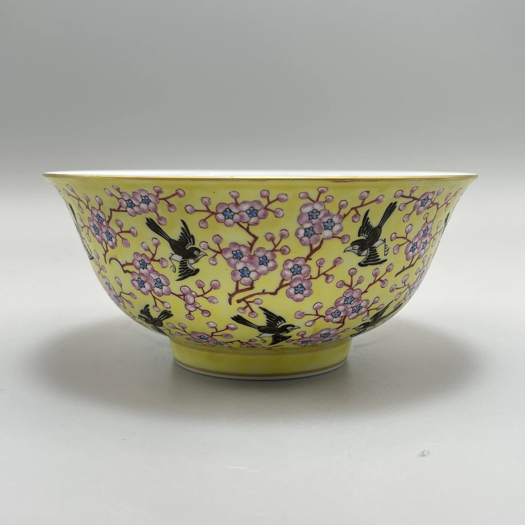 黄地粉彩喜上眉梢碗H8303