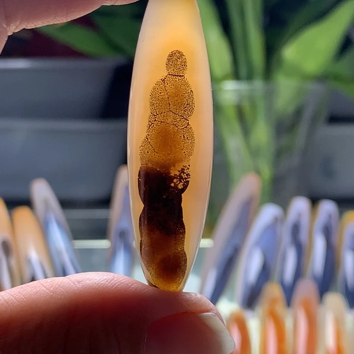 未镶嵌颈饰玛瑙/玉髓35