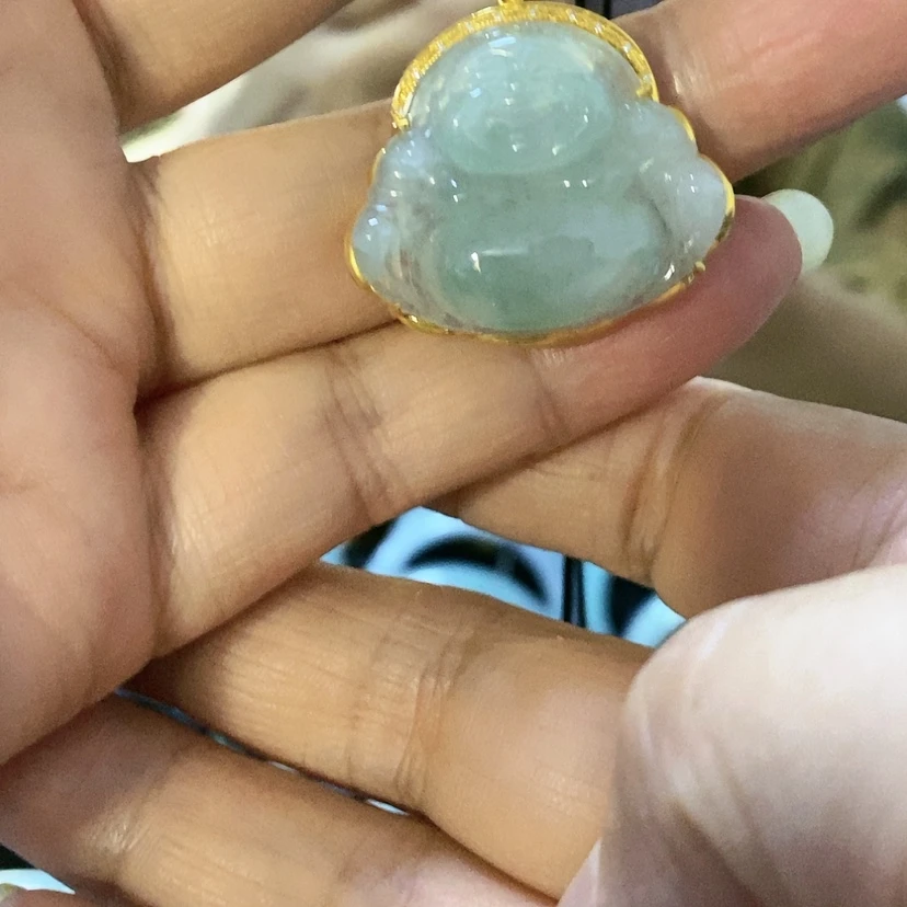 【闪购商品】颈饰18K金镶嵌翡翠