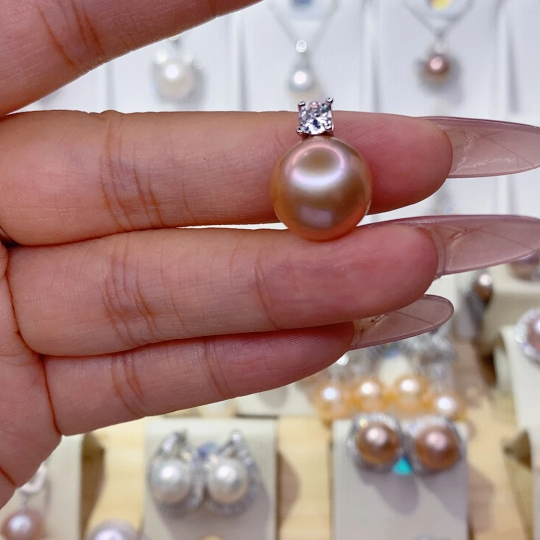 淡水珍珠吊坠(赠链)未镶嵌