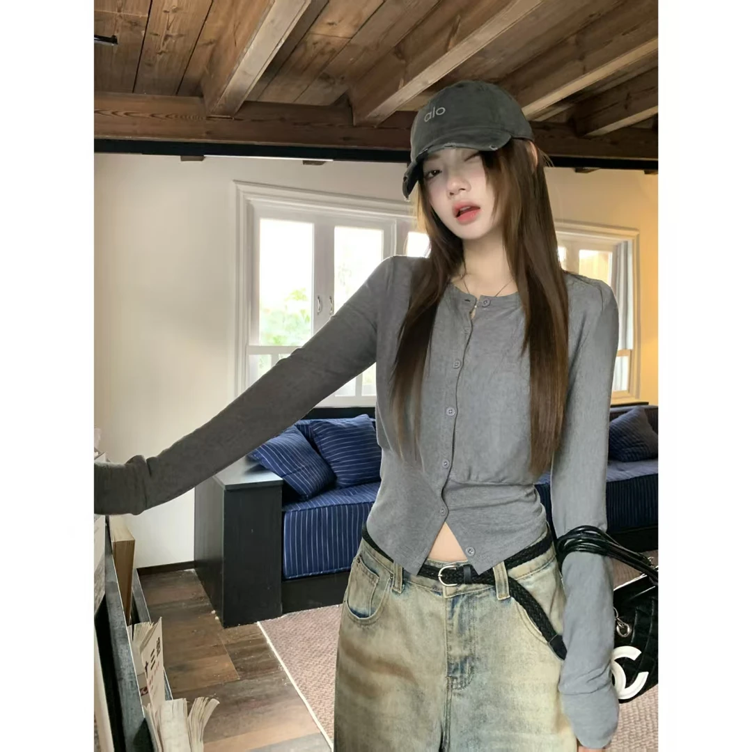 简单主义 秋季小众新款显瘦气质时尚收腰上衣女H823