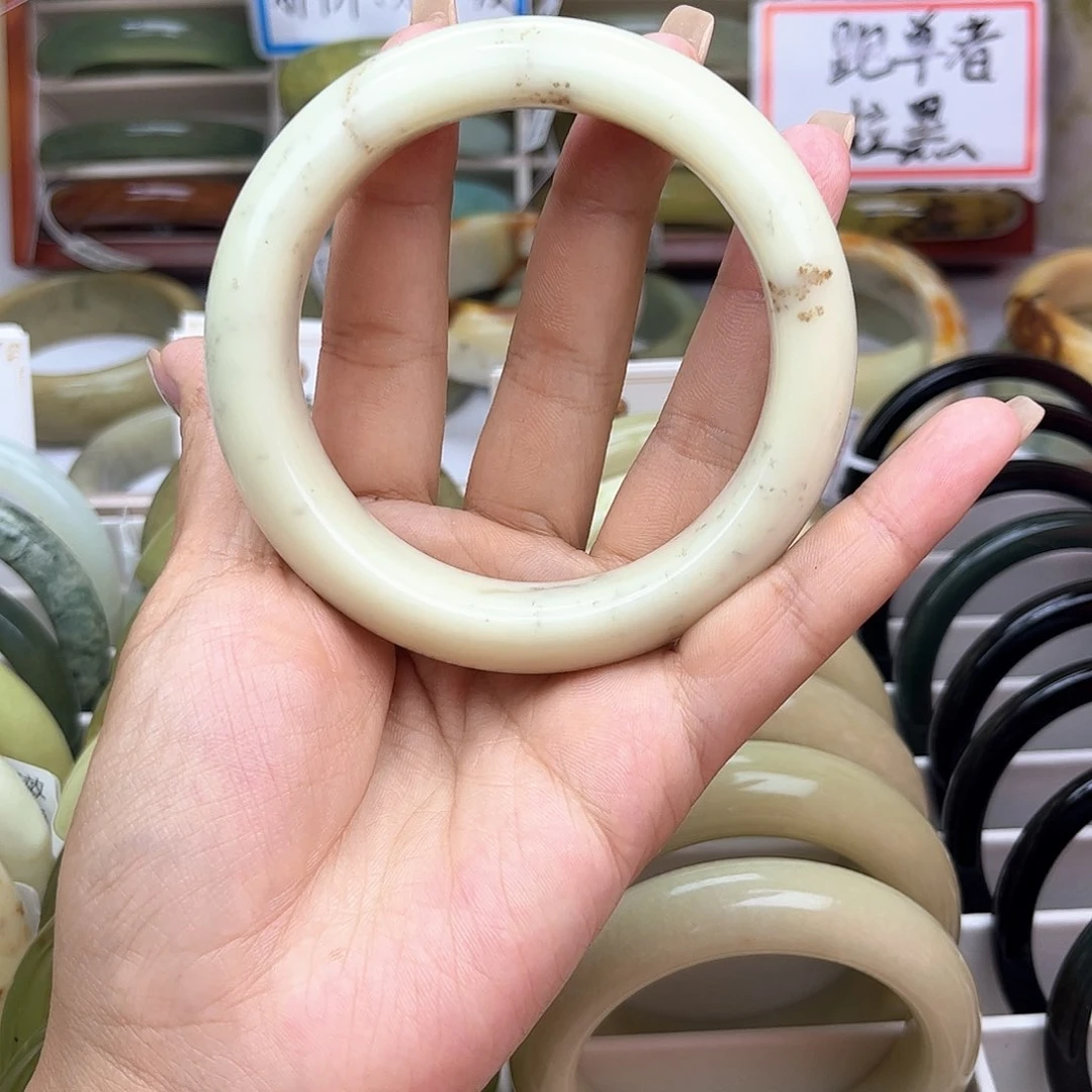 玉***柯蛇纹石玉未镶嵌手镯