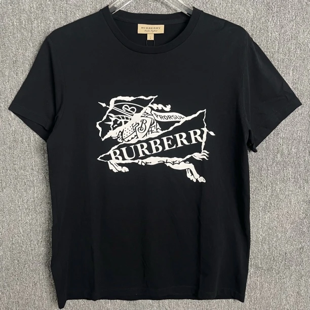 99新 BURBERRY/博柏利 战马印花黑色短袖/L码/99新/12466