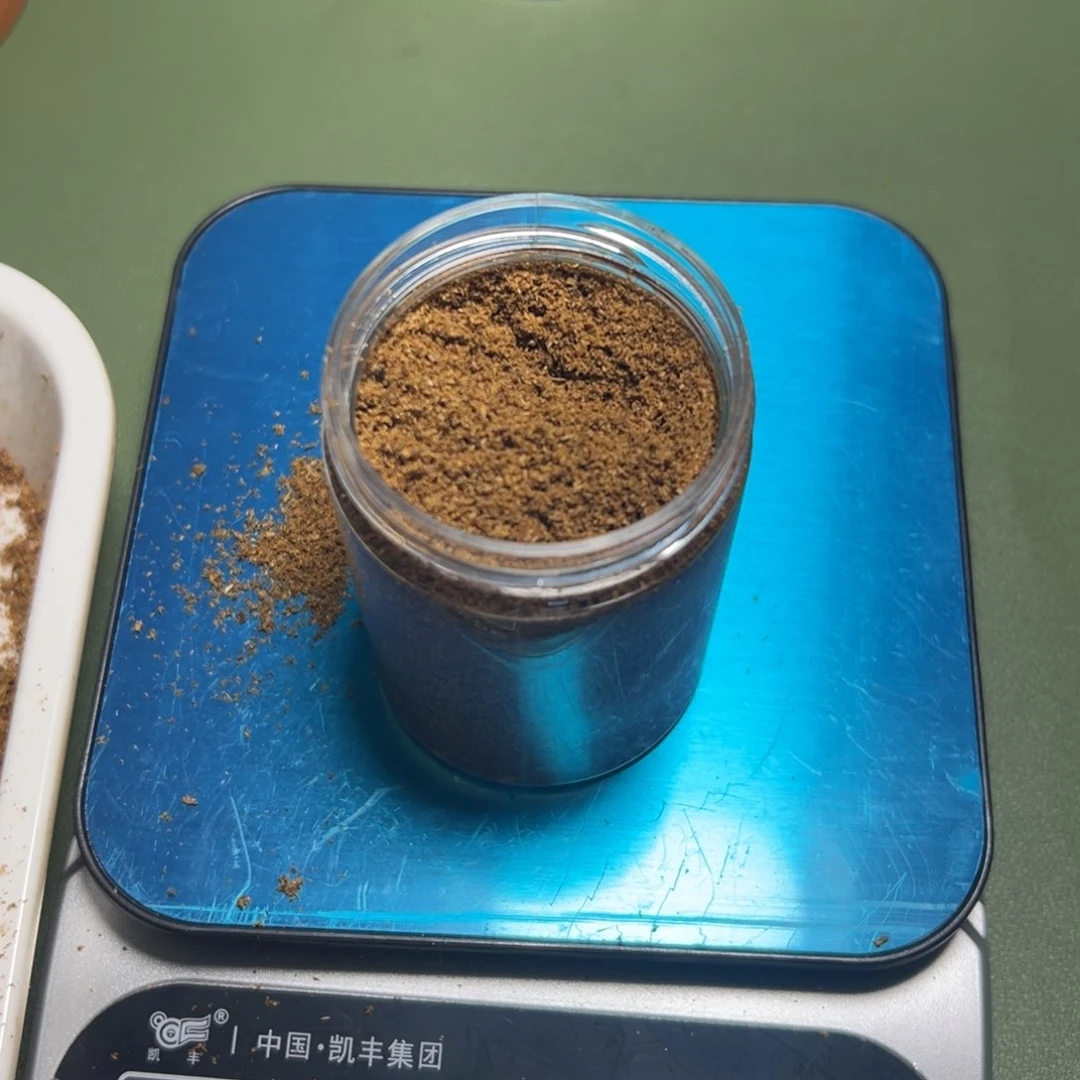 树脂制品张*红黄棋板头精华沫30克