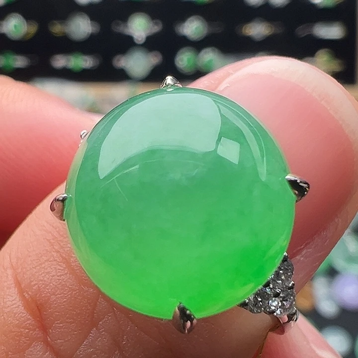 翡翠18K金镶嵌戒指蛋面13.5