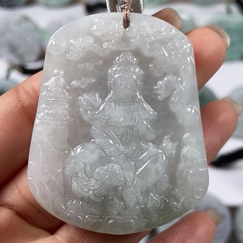 翡翠颈饰未镶嵌文殊菩萨