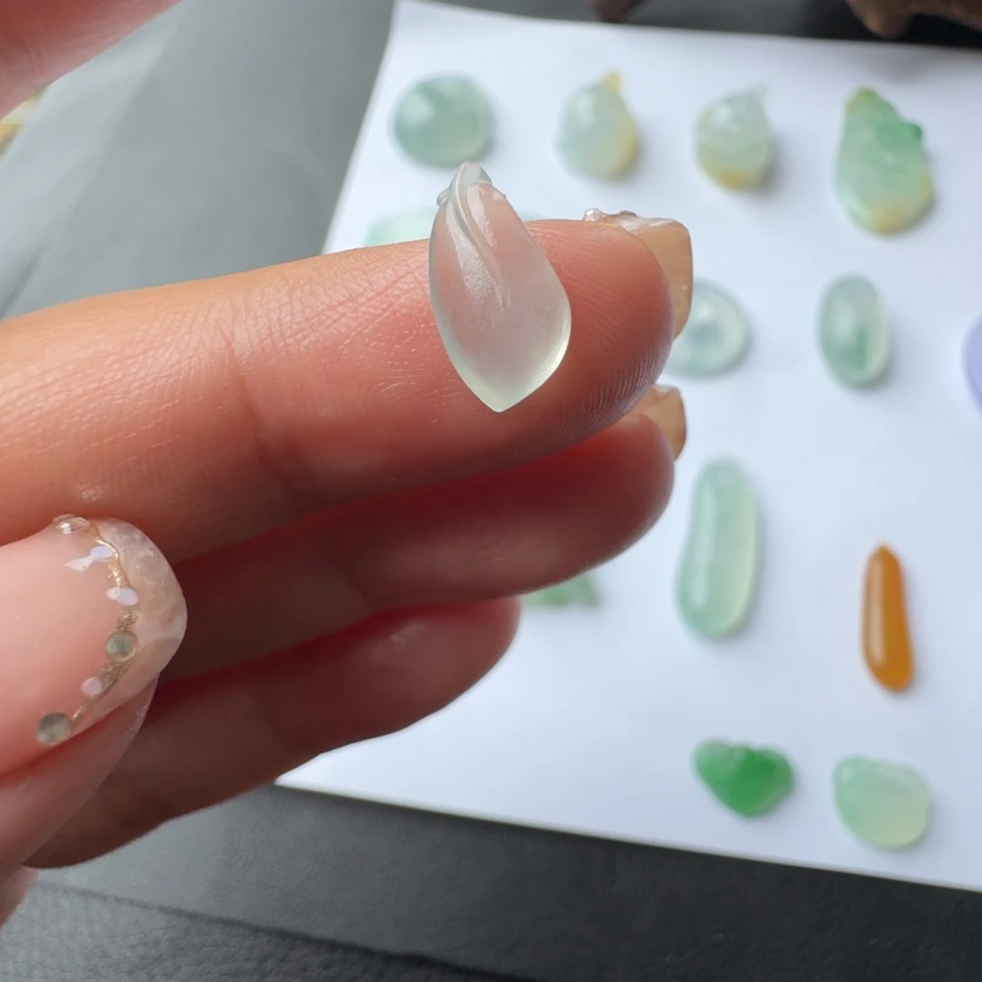 定制翡翠未镶嵌京*五高冰树叶