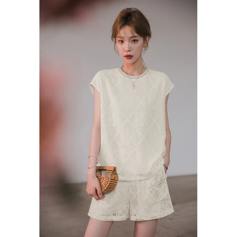 小谷粒夏季短袖蕾丝气质休闲镂空甜茶套装白色上衣＋短裤松紧腰
