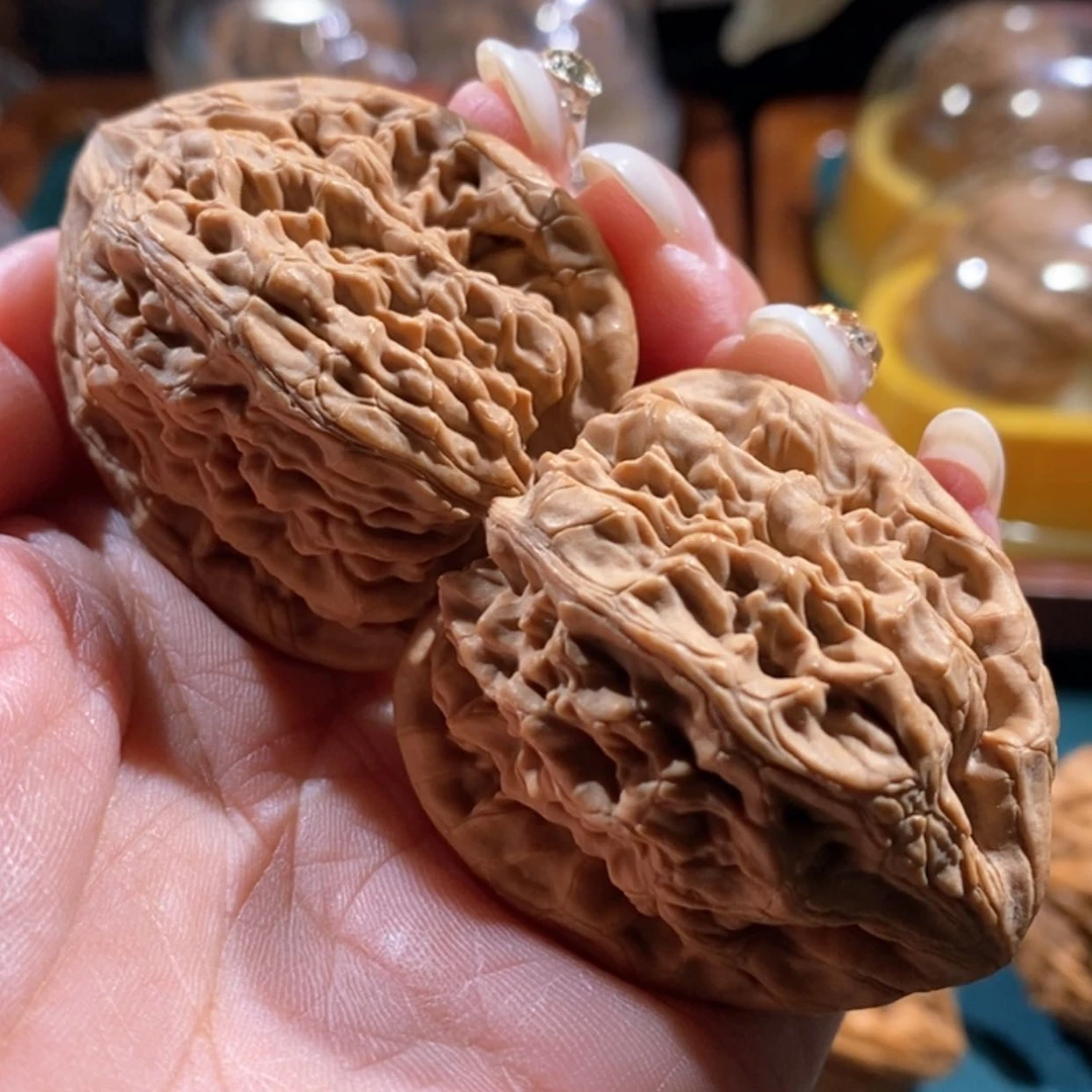 【闪购商品】文玩核桃吊坠爱*人虎头王