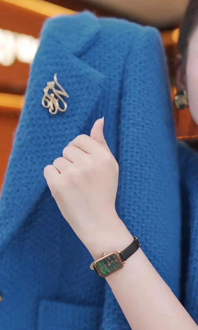 杭州原版正品2025春季新款气质优雅显瘦高级感克莱因蓝外套女