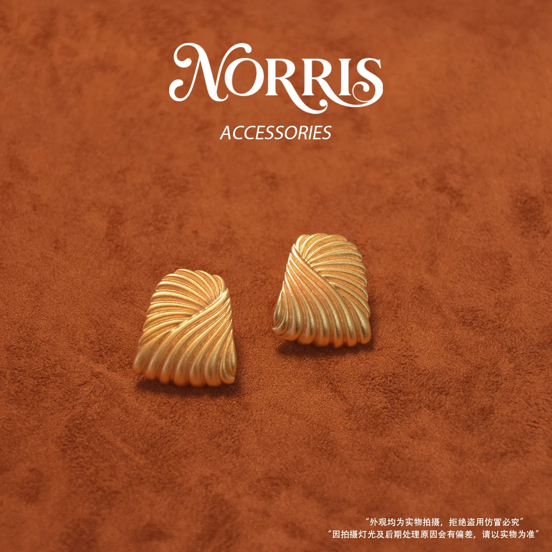 ANST 铜合金耳饰 Norris设计师款舞影耳钉C7083