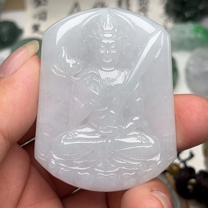 翡翠未镶嵌颈饰虚空