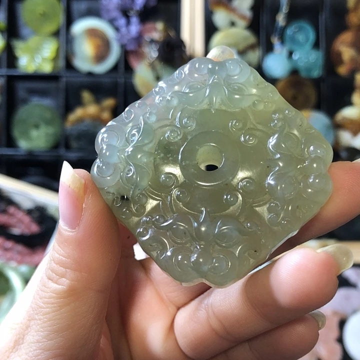 岫玉未镶嵌岫玉挂件