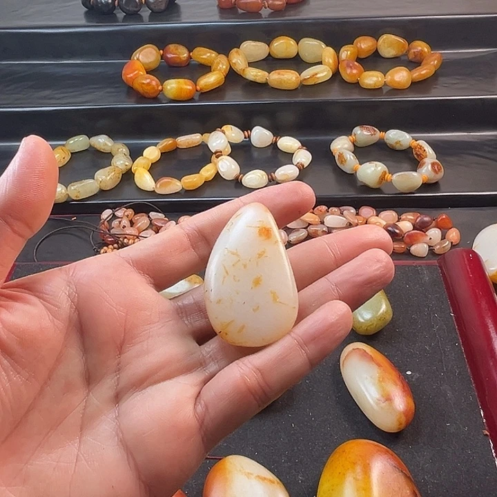 用***0颈饰未镶嵌和田玉