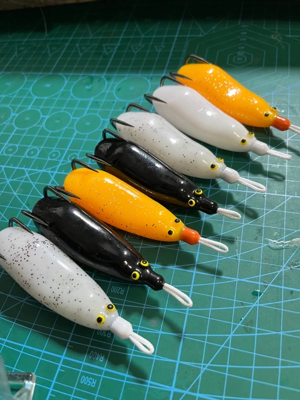 大萝卜雷蛙pvc蛙皮20克钩铅一体 远投草洞