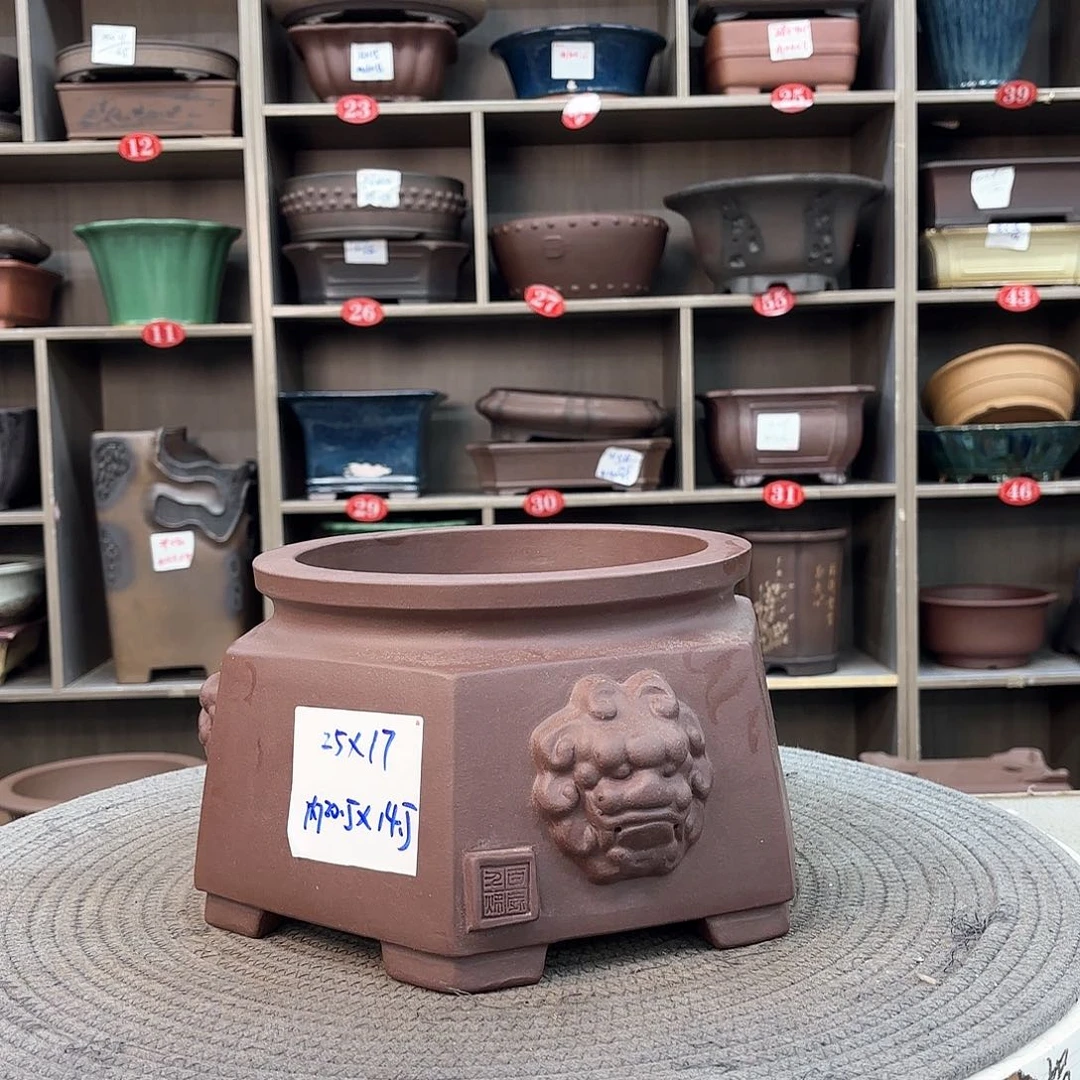 紫砂花盆紫砂的颜色很好看呀