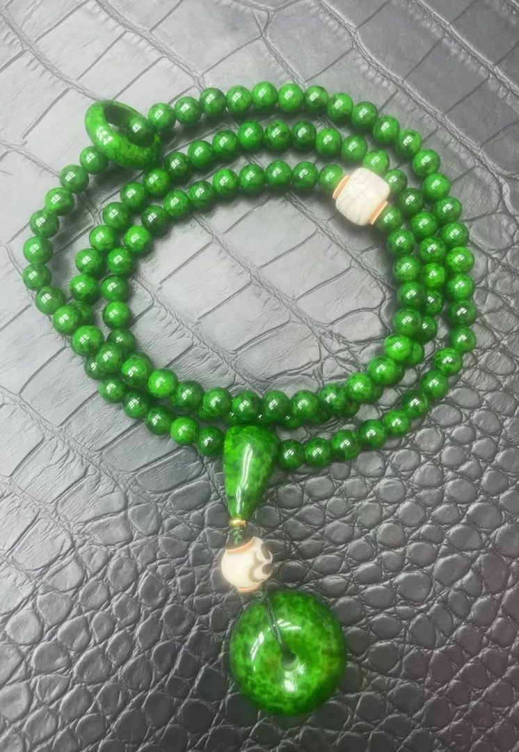 A271  绿色吊坠  男女同款 时尚百搭