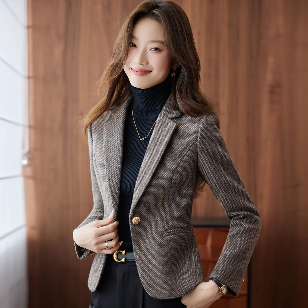 咖色绵毛呢西装外套女高级感小个子2026新款秋冬职业气质西服上衣