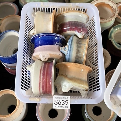 紫砂花盆风**潇639微瑕品口径7到8左右
