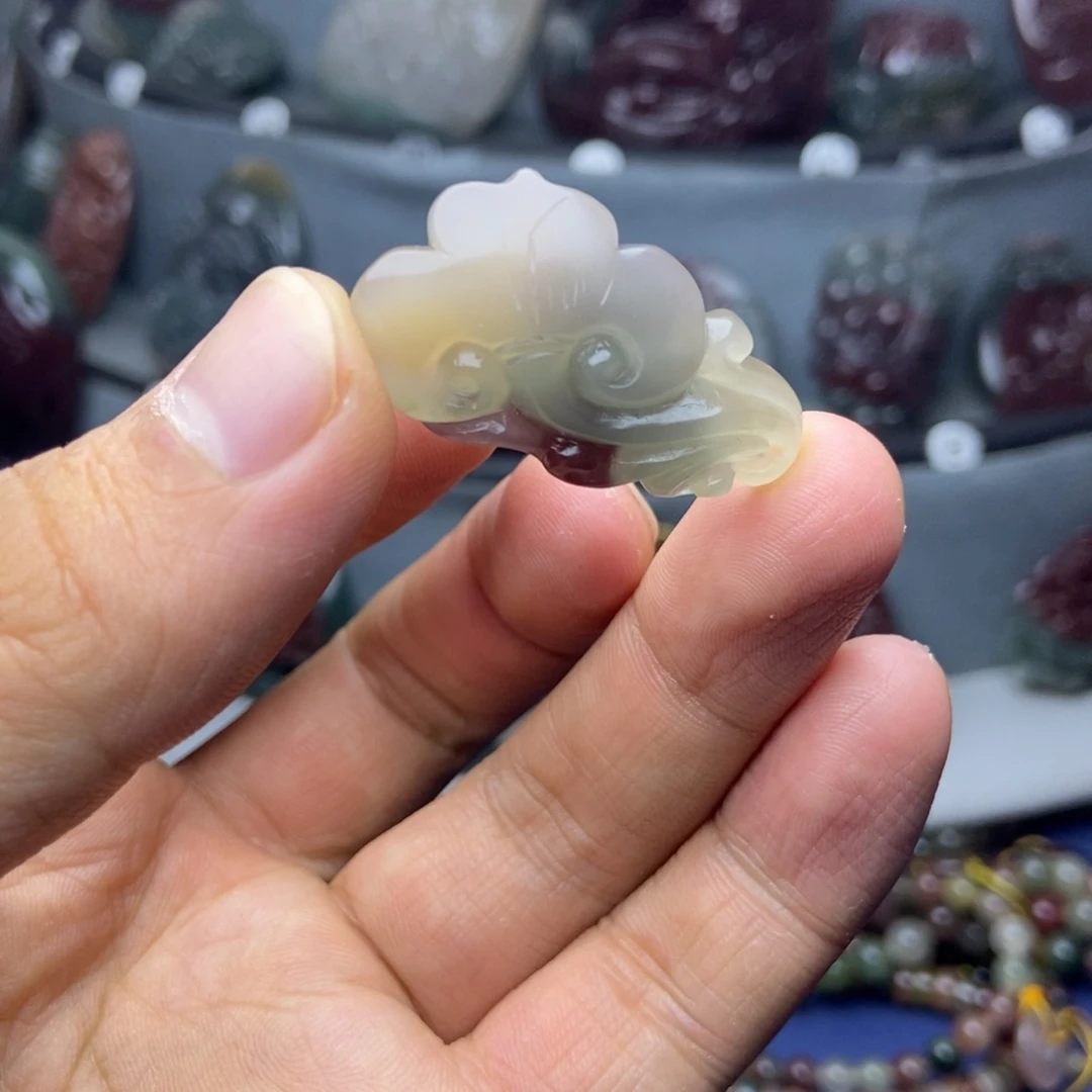 玛瑙/玉髓颈饰未镶嵌