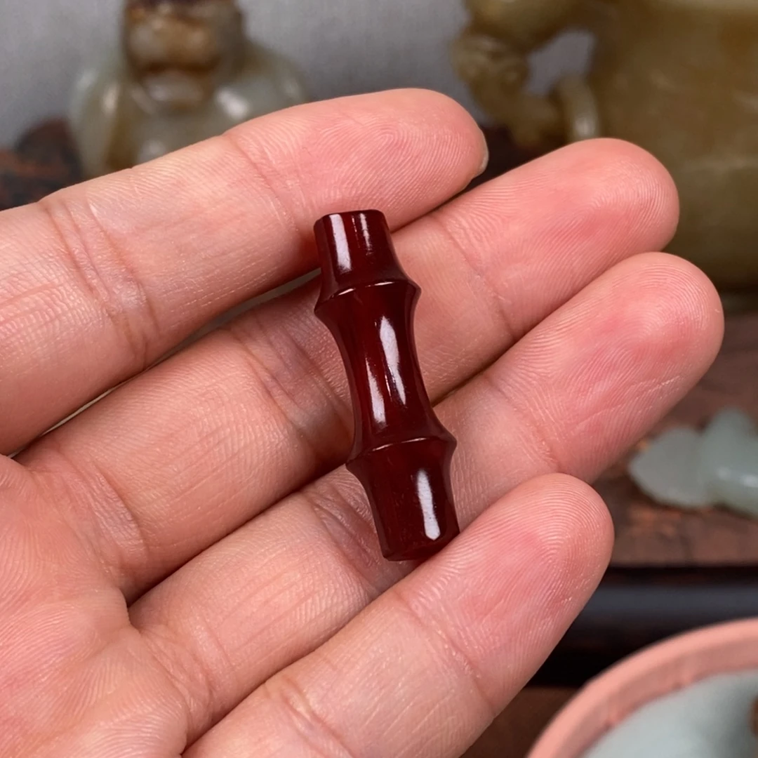 九***翅非常精美的脖挂件