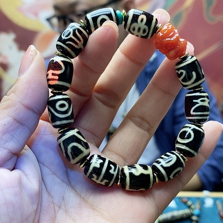 玛瑙/玉髓合金颈饰