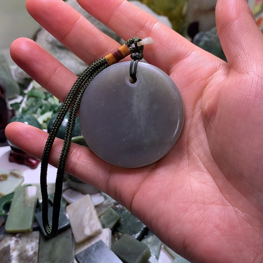 和田玉（糖玉）未镶嵌颈饰