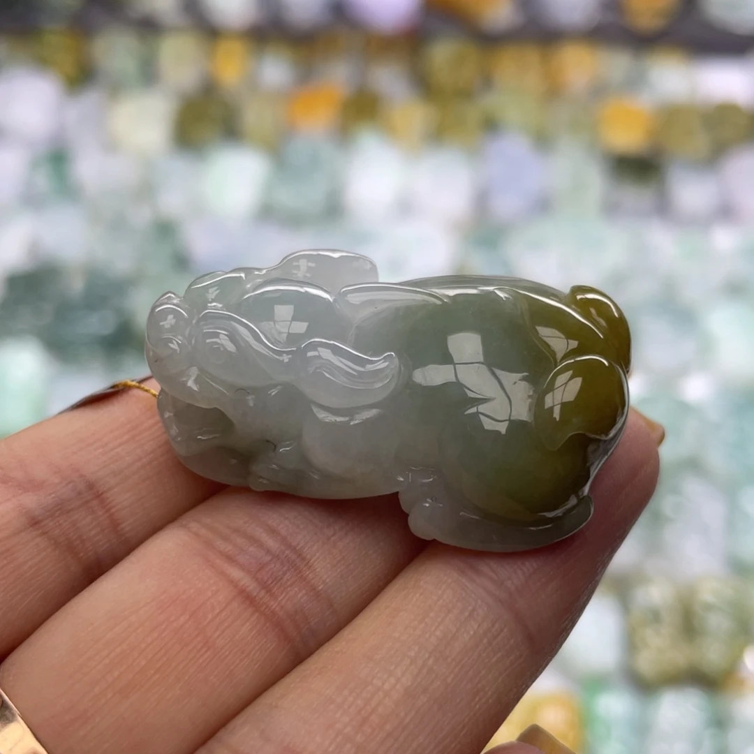 颈饰未镶嵌翡翠貔貅