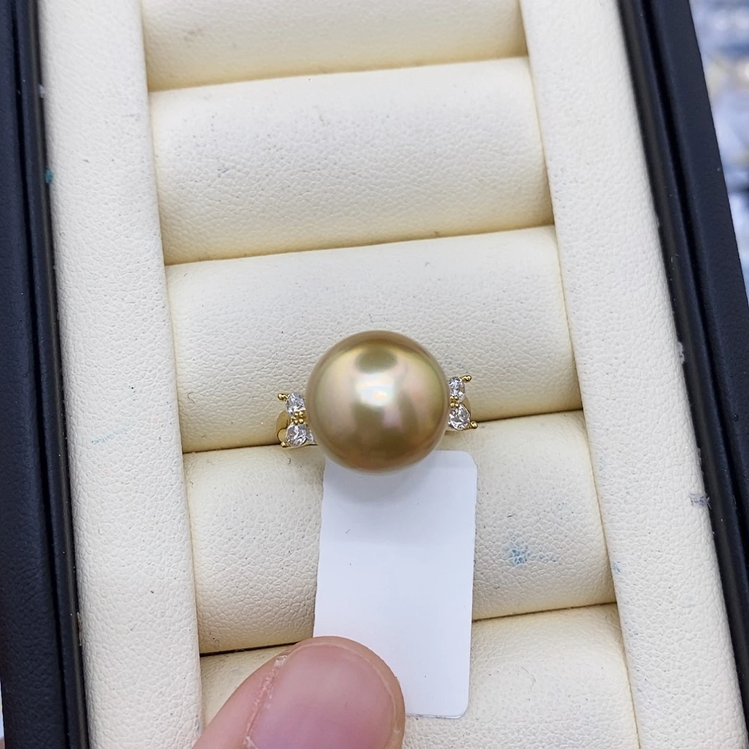 海水珍珠未镶嵌耳饰