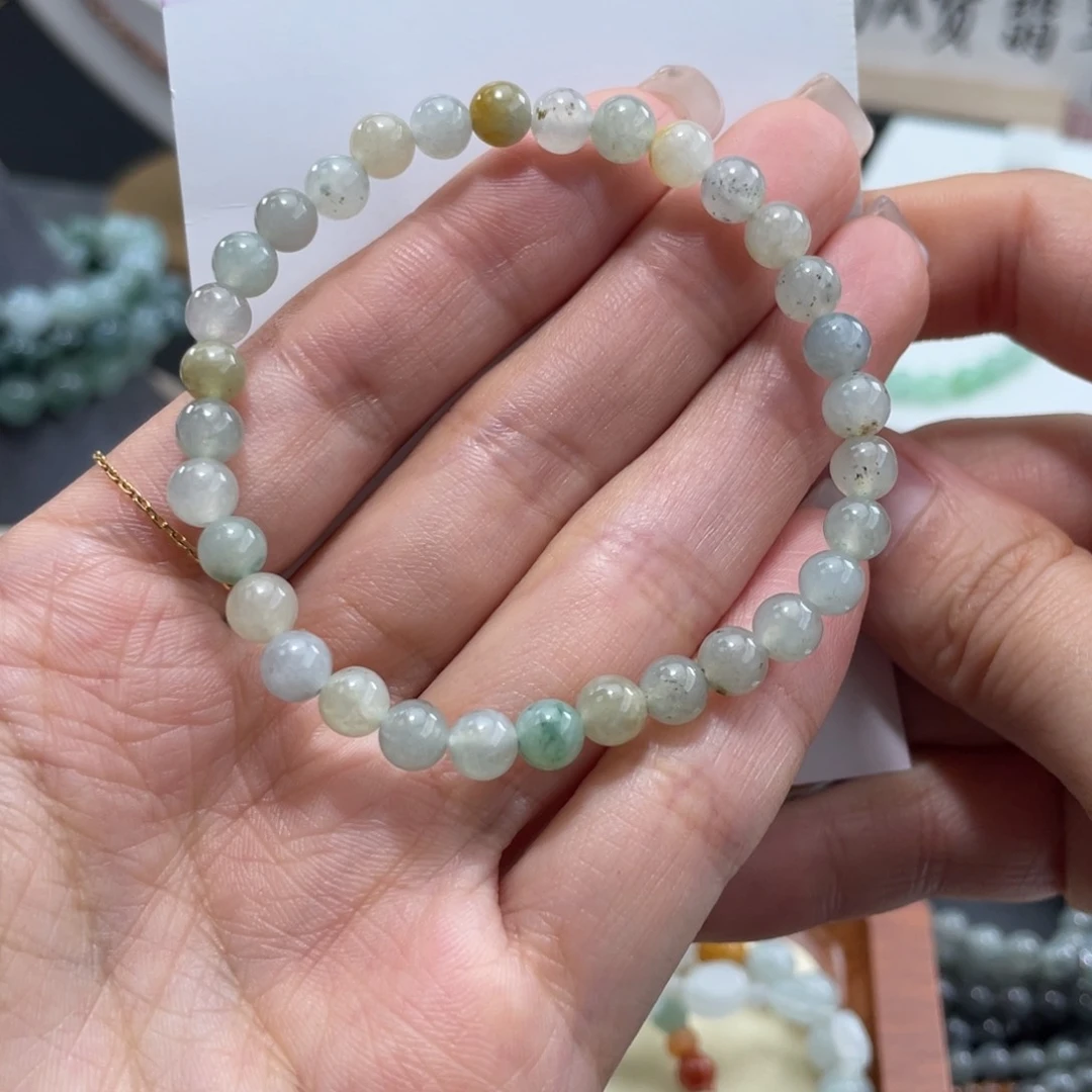 翡翠未镶嵌颈饰卡5.4