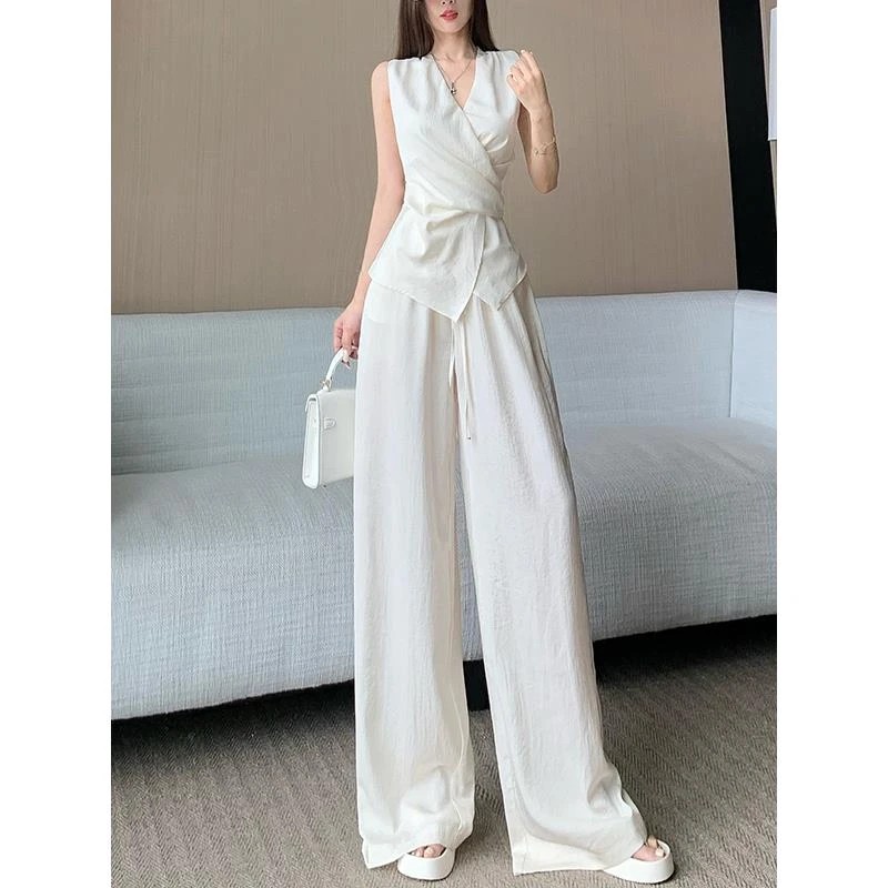 高级感气质亚麻套装女夏薄款无袖上衣慵懒松弛感休闲阔腿裤两件套