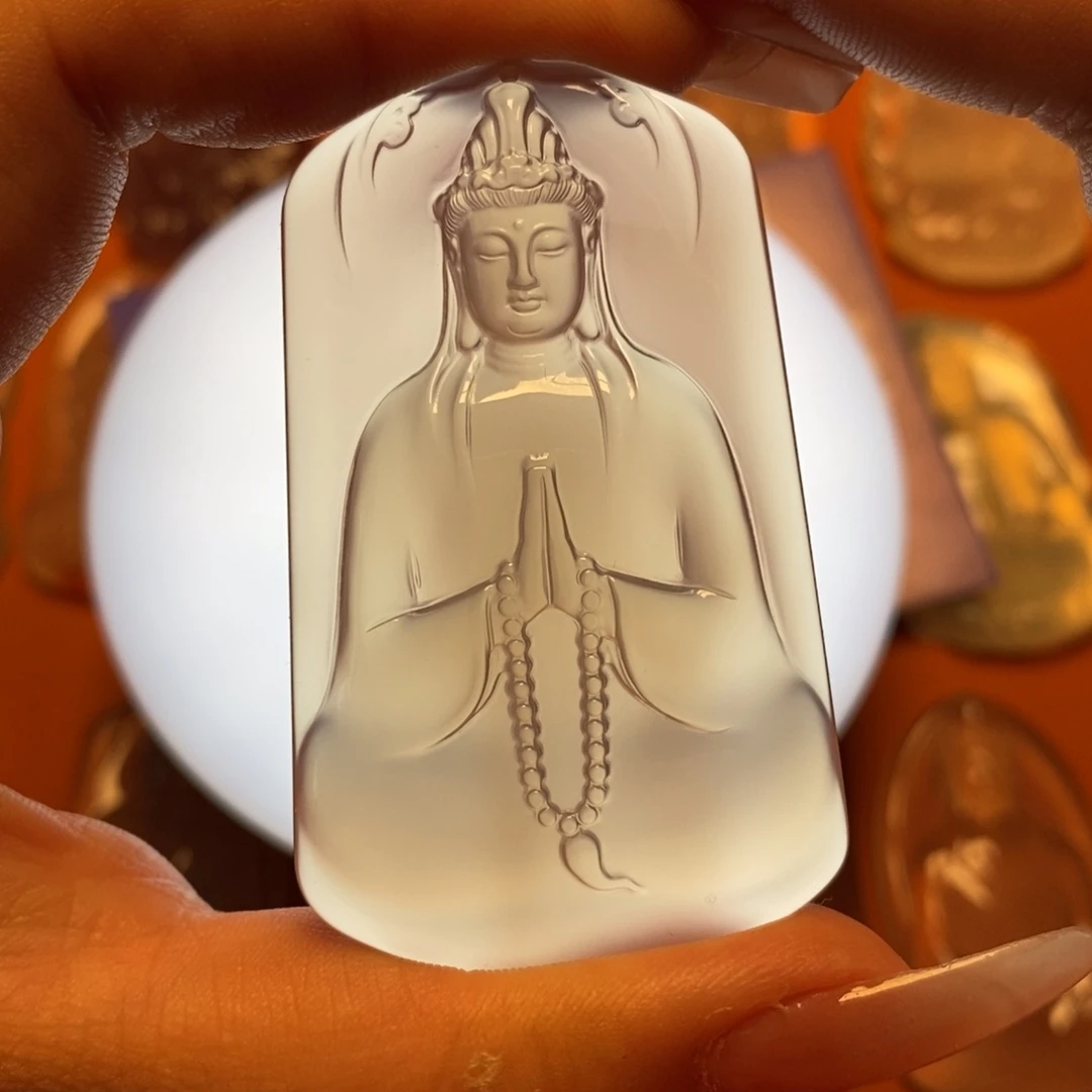 鲁***队玛瑙/玉髓吊坠未镶嵌