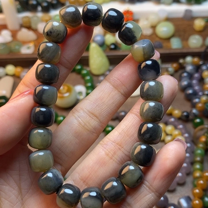 和田玉未镶嵌手链