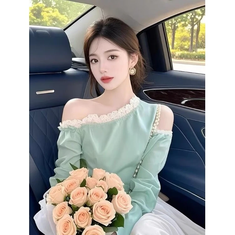 春秋法式小众绿色蕾丝花边斜肩长袖t恤女设计感镂空小众气质上衣