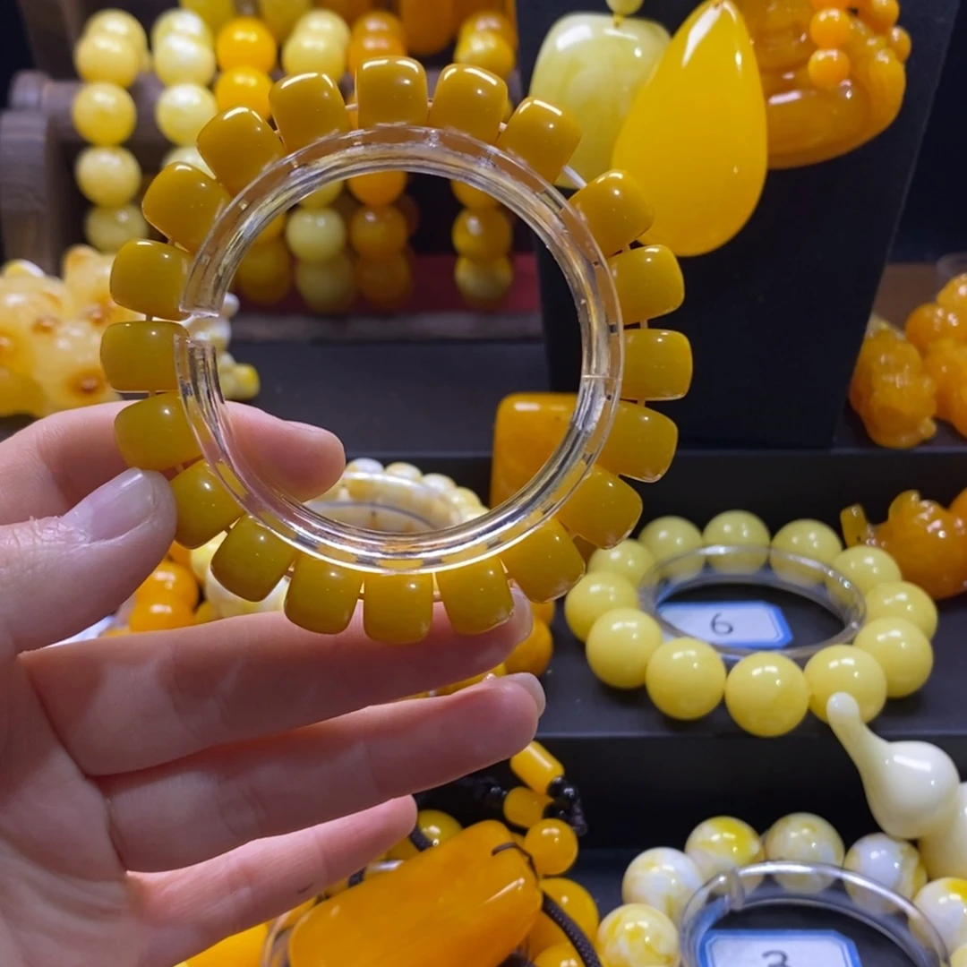 楠****非金属鸡油黄卡12全品