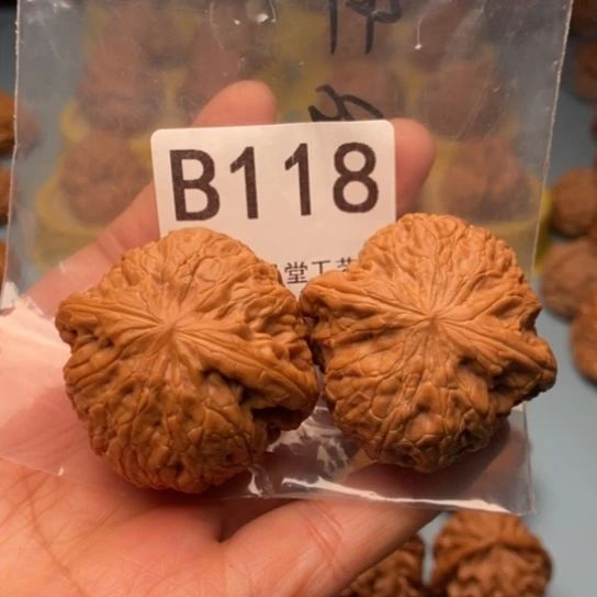 文玩核桃吊坠铁锤精对41 39