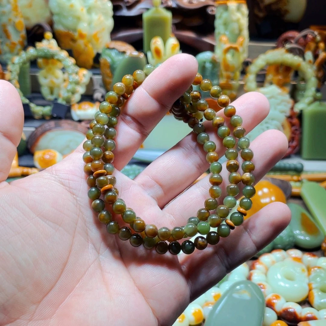 透闪石质玉未镶嵌珠宝奇石