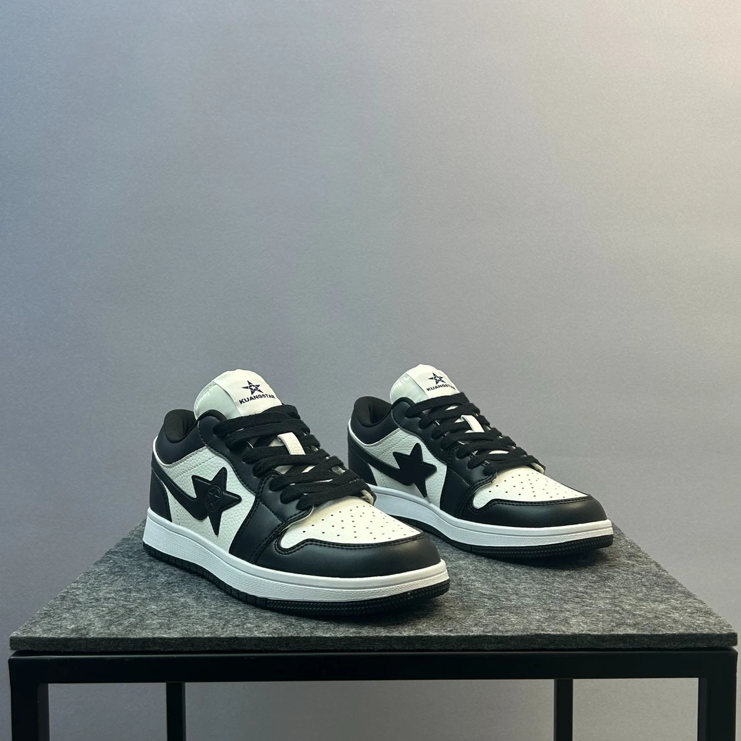 板鞋百搭休闲板鞋时尚黑白平跟潮鞋拼接复古刺绣潮流中帮拼色