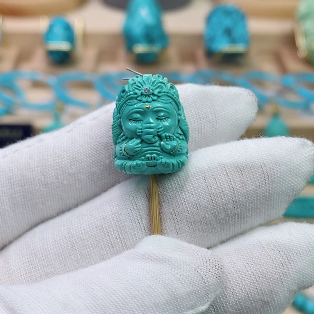 绿松石未镶嵌珠宝奇石